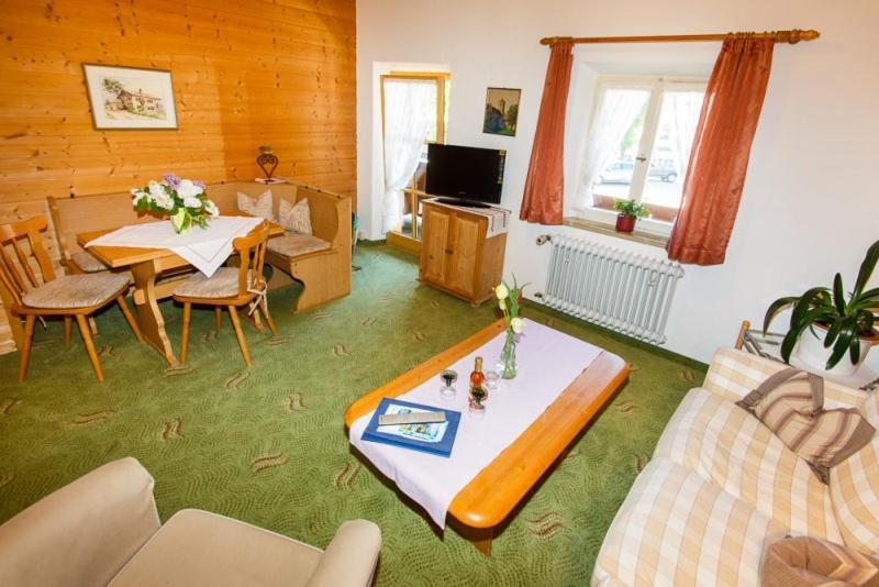 Café Chiemgau und Gästehaus Ruhpolding Exterior foto